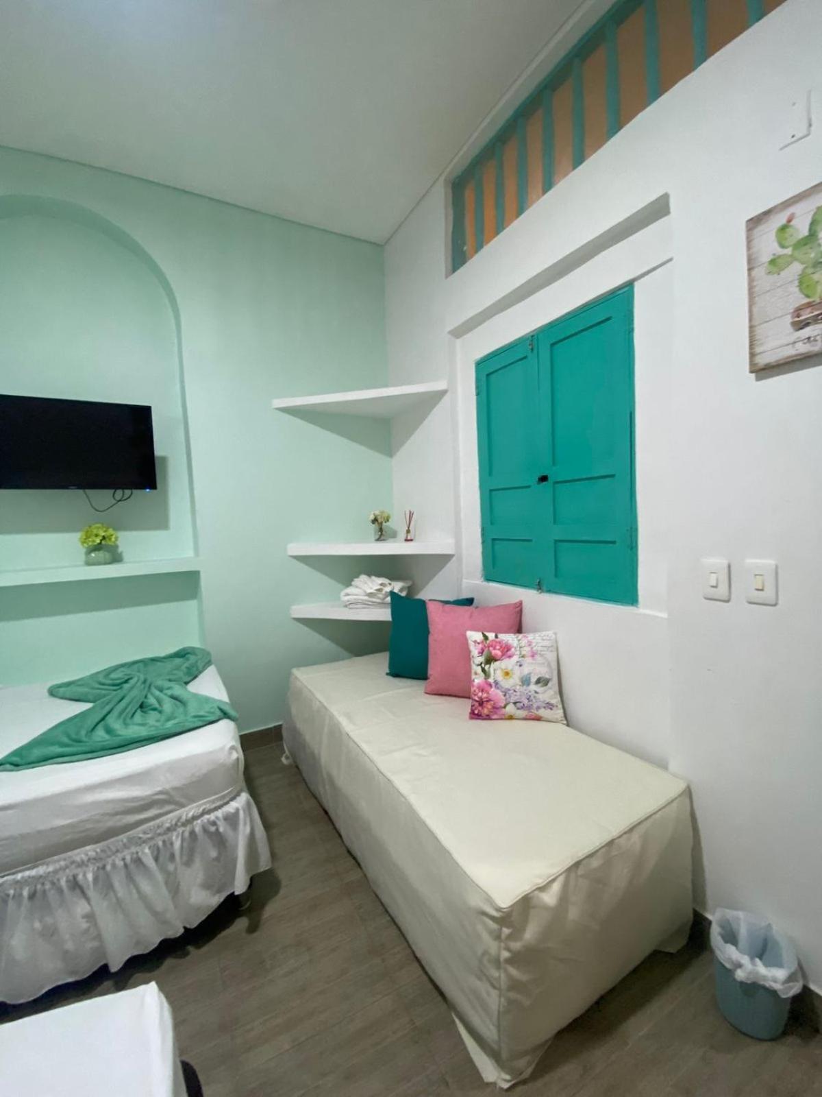 Casa Renacer Bed & Breakfast Cartagena